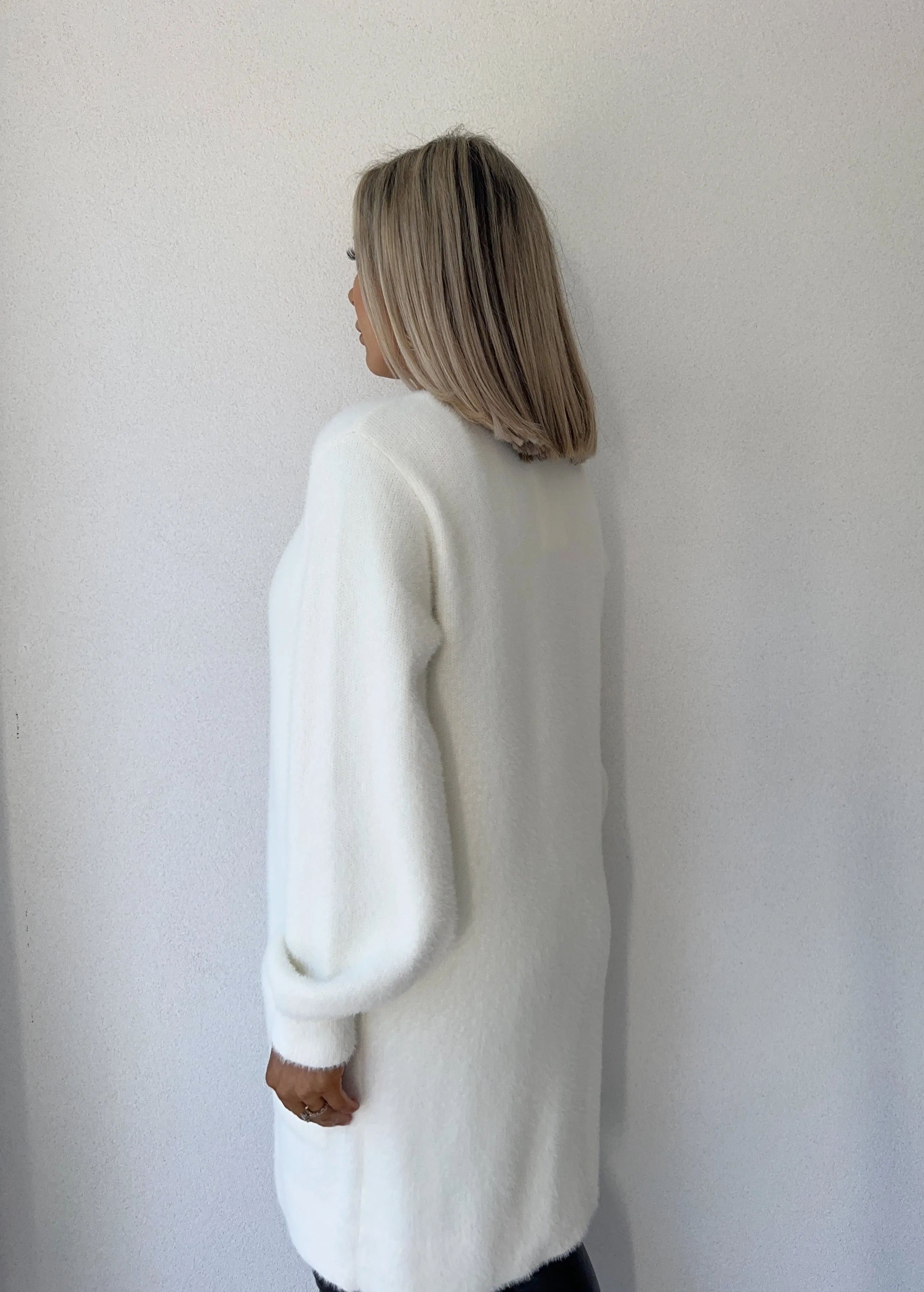 Bianca Fluffy long Cardigan White