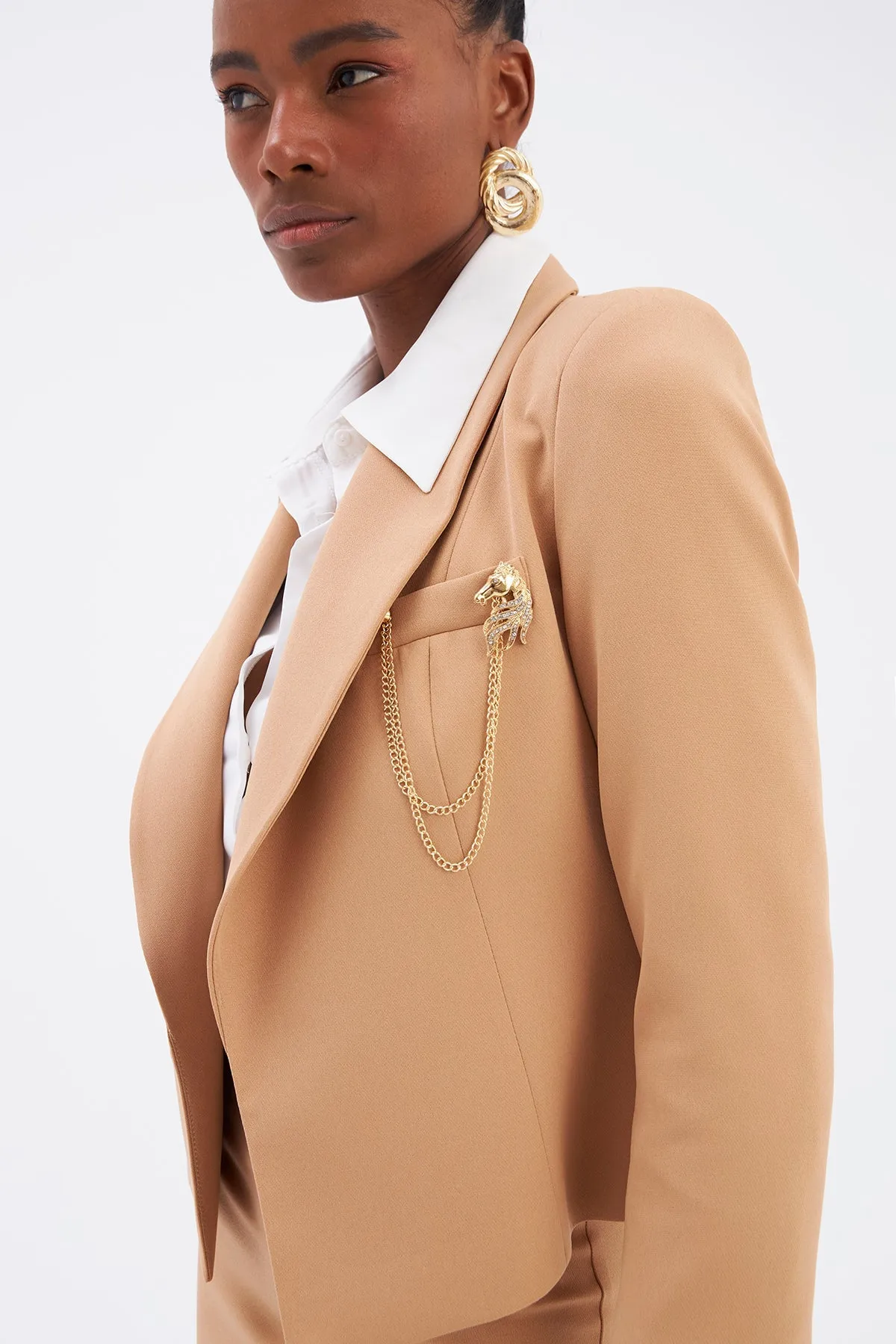 Brooch Detailed Short Jacket without button - CAMEL