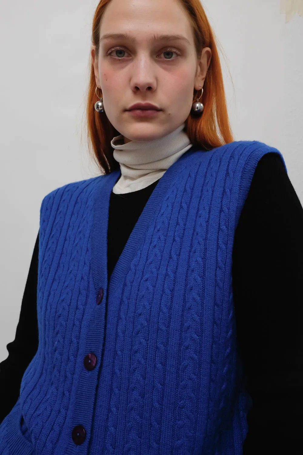 CABLE KNIT BLUE WOOL VINTAGE VEST