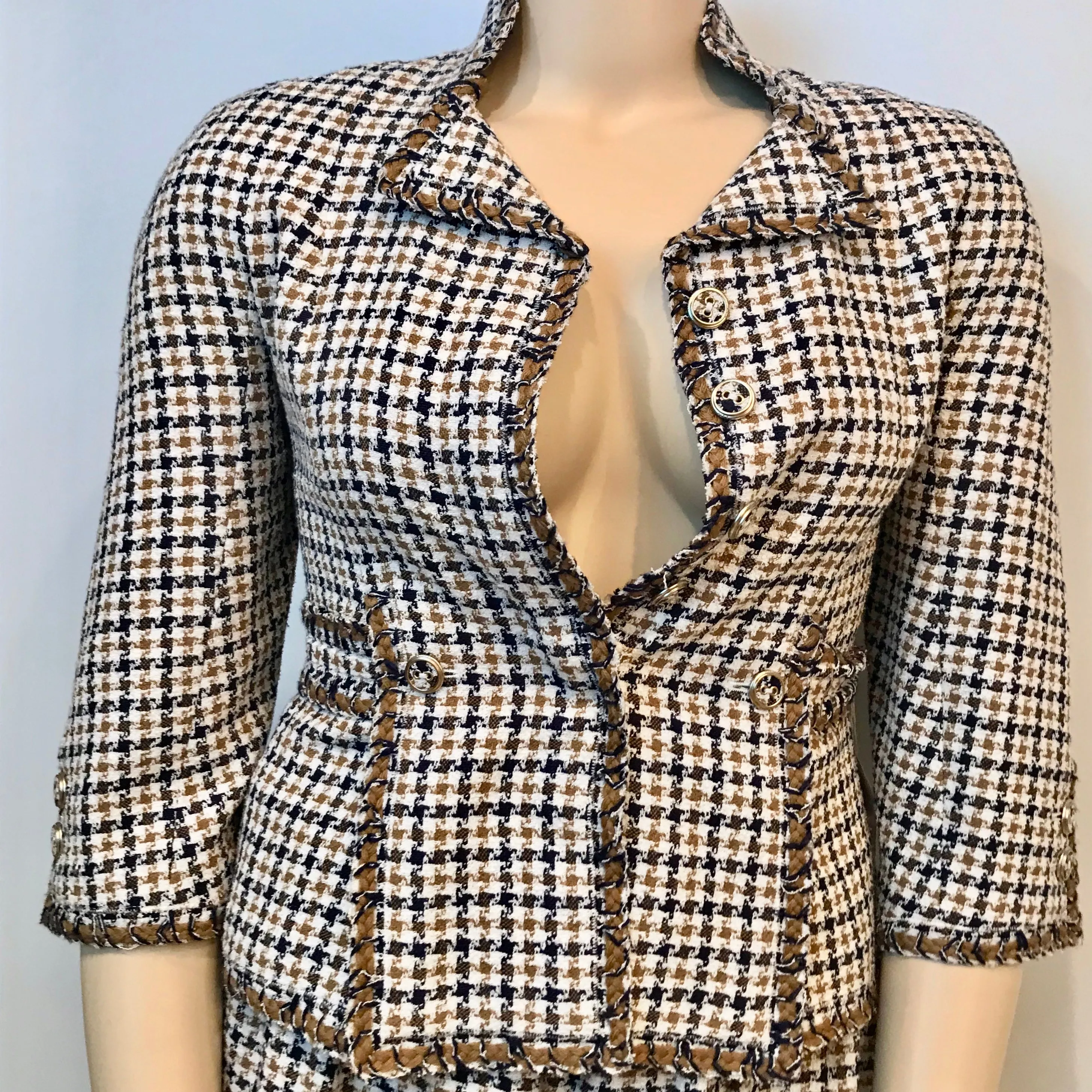 Chanel 08P, 2008 Spring 2 piece plaid tweed skirt suit jacket set size 10/12