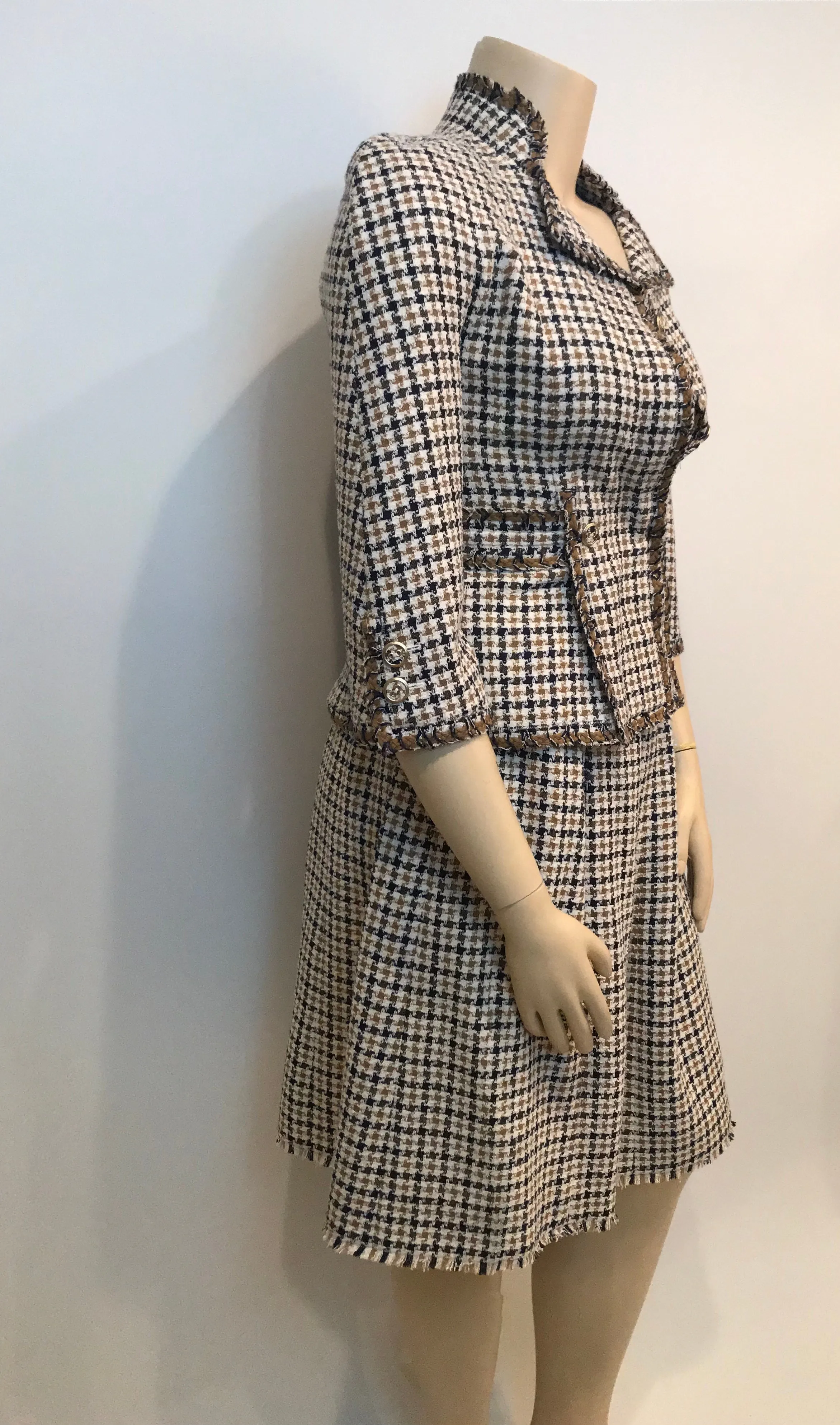 Chanel 08P, 2008 Spring 2 piece plaid tweed skirt suit jacket set size 10/12