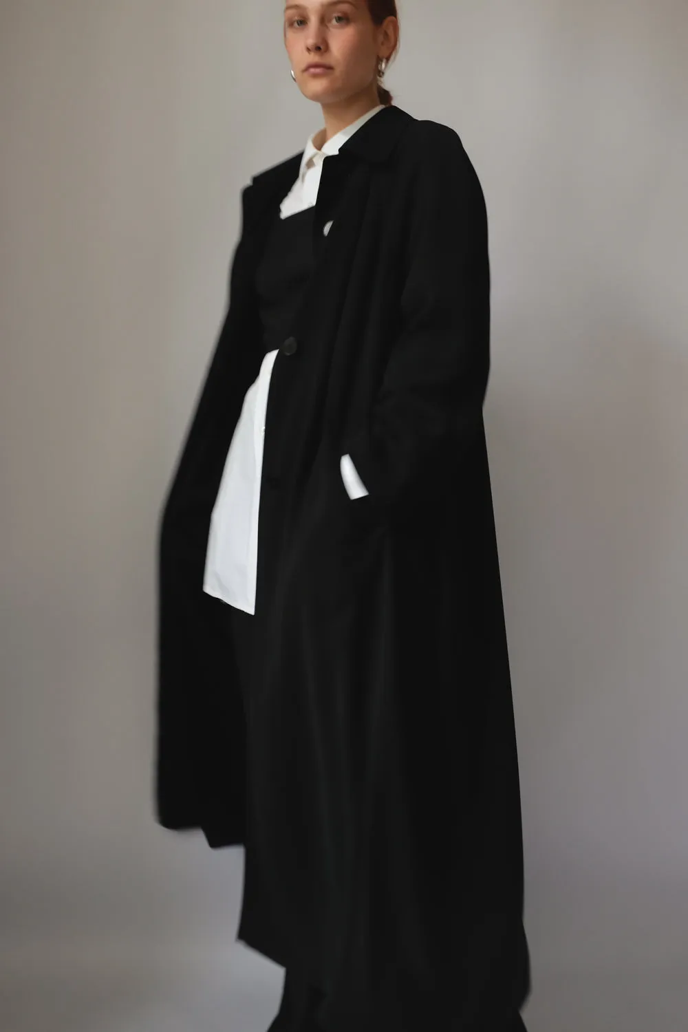 CLEAN BLACK LONG VINTAGE TRENCH COAT